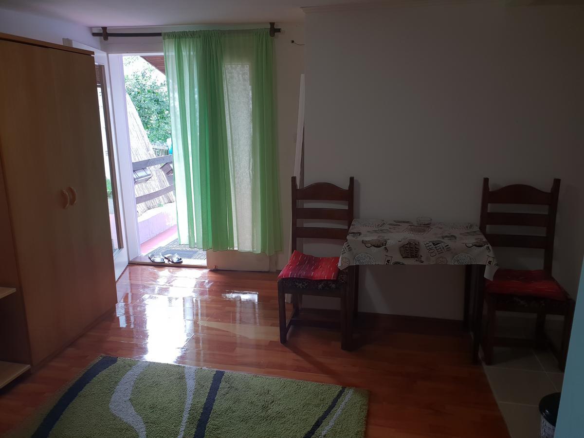 Apartmani Jankovic Vrdnik Eksteriør billede